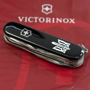 skladnoy-nozh-victorinox-huntsman-ukraine-trezubets-oun-bel-vx137133t0300u202.jpg